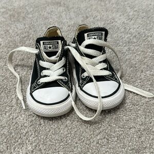 CONVERSE ALL STAR - Toddler Size 7 - Black